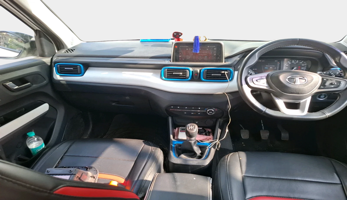2022 Tata PUNCH CREATIVE  iRA PACK MT, Petrol, Manual, 14,808 km, interior