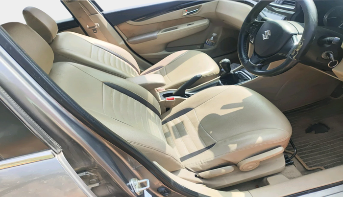2017 Maruti Ciaz VXI+, Petrol, Manual, 1,04,837 km, interior