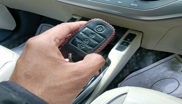 2023 KIA CARENS LUXURY PLUS 1.5 IMT PETROL, Petrol, Manual, 14,825 km, interior