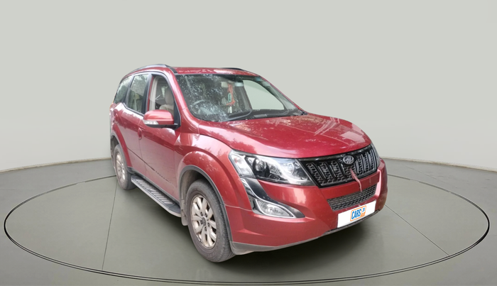 2016 Mahindra XUV500 W8 AT, Diesel, Automatic, 80,091 km, exterior