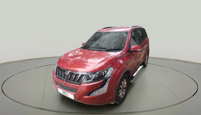 2016 Mahindra XUV500 W8 AT, Diesel, Automatic, 80,091 km, exterior