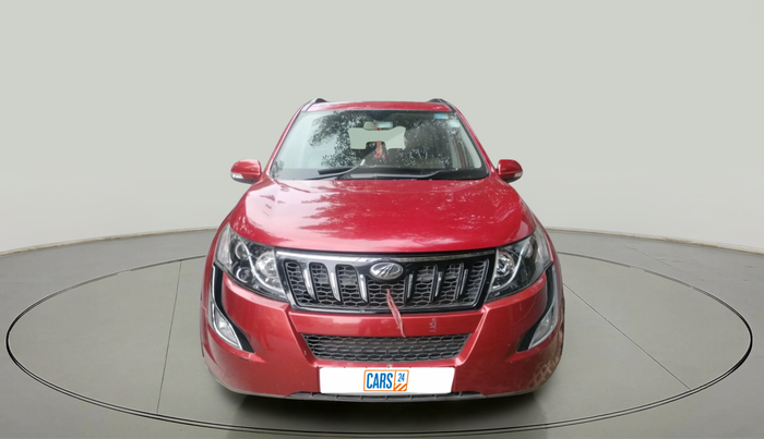 2016 Mahindra XUV500 W8 AT, Diesel, Automatic, 80,091 km, exterior