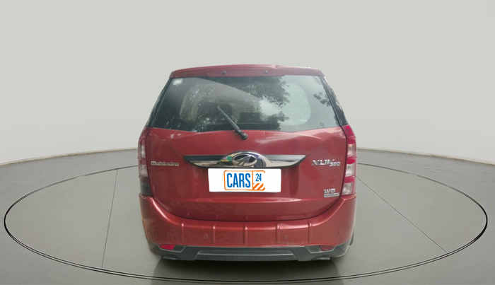 2016 Mahindra XUV500 W8 AT, Diesel, Automatic, 80,091 km, exterior