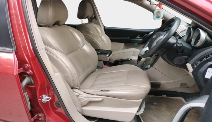 2016 Mahindra XUV500 W8 AT, Diesel, Automatic, 80,091 km, interior