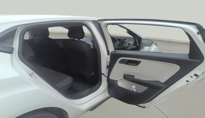 2023 Tata ALTROZ XTA, Petrol, Automatic, 23,319 km, interior