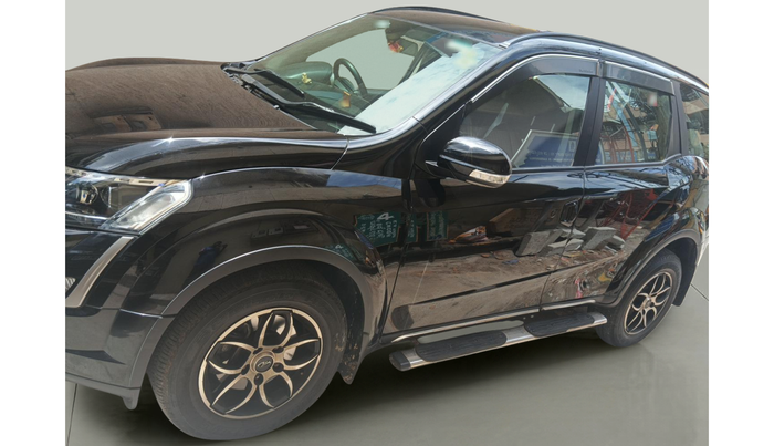 2021 Mahindra XUV500 W7, Diesel, Manual, 58,057 km, exterior