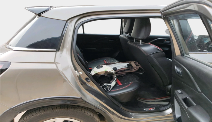 2024 Maruti Swift ZXi, Petrol, Manual, 6,039 km, interior