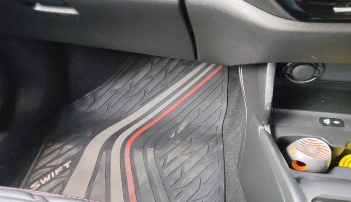 2024 Maruti Swift ZXi, Petrol, Manual, 6,039 km, interior