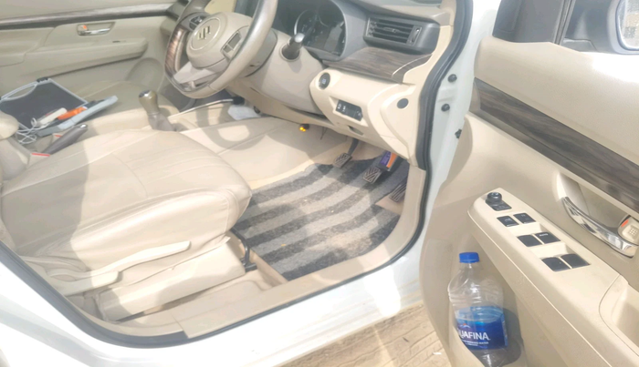 2020 Maruti Ertiga ZXI+ SHVS, Petrol, Manual, 1,39,742 km, interior