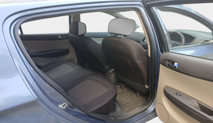 2013 Hyundai i20 ASTA (O) 1.2 WITH SUNROOF, Petrol, Manual, 85,453 km, interior