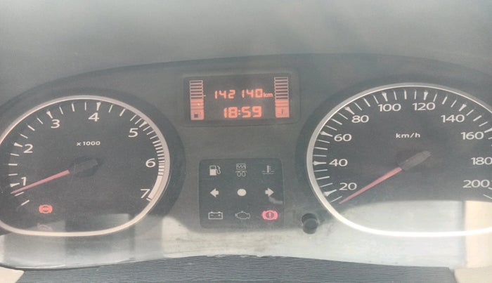 2013 Renault Duster 110 PS RXL DIESEL, Diesel, Manual, 1,42,140 km, interior