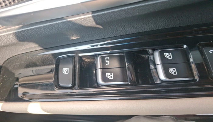 2023 MG HECTOR SHARP PRO 1.5 TURBO MT PETROL, Petrol, Manual, 58,800 km, interior