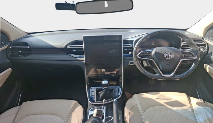 2023 MG HECTOR SHARP PRO 1.5 TURBO MT PETROL, Petrol, Manual, 58,800 km, interior