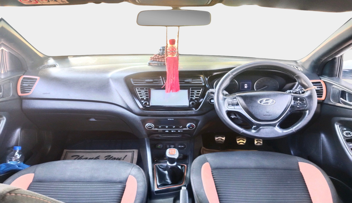 2017 Hyundai i20 Active 1.2 SX, Petrol, Manual, 1,25,070 km, interior
