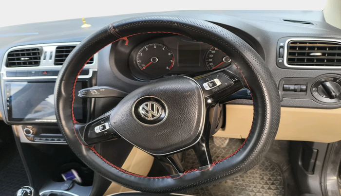 2018 Volkswagen Ameo HIGHLINE PLUS 1.0L 16 ALLOY, Petrol, Manual, 65,001 km, interior