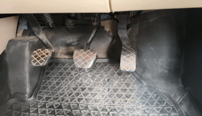 2018 Volkswagen Ameo HIGHLINE PLUS 1.0L 16 ALLOY, Petrol, Manual, 65,001 km, interior