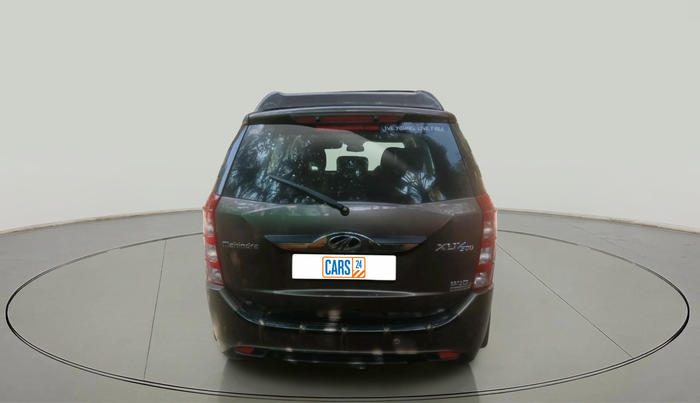 2017 Mahindra XUV500 W10 AT, Diesel, Automatic, 71,892 km, exterior