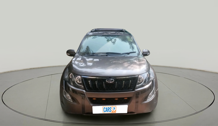 2017 Mahindra XUV500 W10 AT, Diesel, Automatic, 71,892 km, exterior