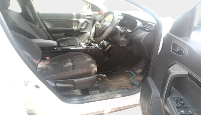 2023 Renault Kiger RXZ AMT, Petrol, Automatic, 8,697 km, interior