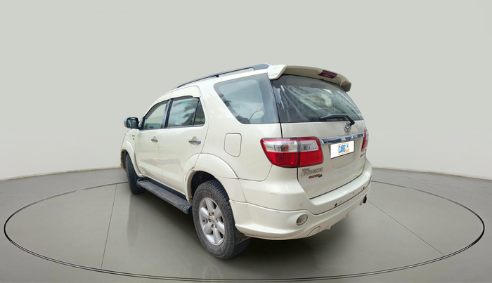2010 Toyota Fortuner 3.0 4X4 MT, Diesel, Manual, 1,85,199 km, exterior