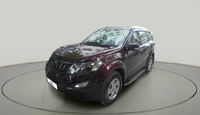 2017 Mahindra XUV500 W6, Diesel, Manual, 73,050 km, exterior