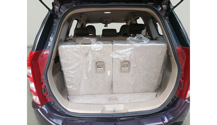 2017 Mahindra XUV500 W6, Diesel, Manual, 73,050 km, exterior