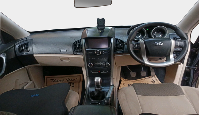 2017 Mahindra XUV500 W6, Diesel, Manual, 73,050 km, interior