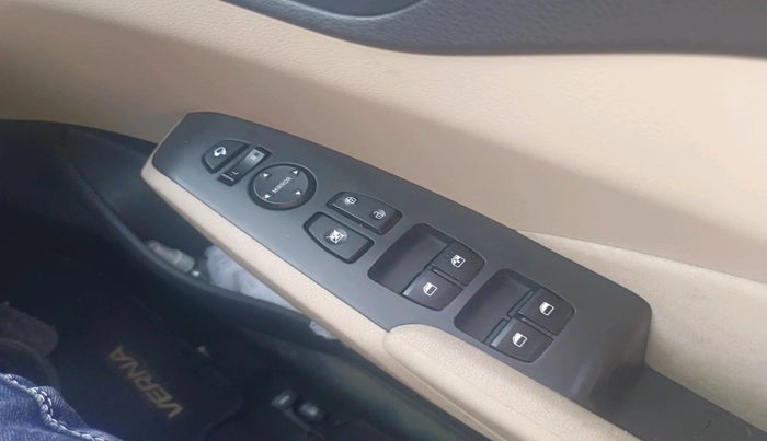 2018 Hyundai Verna 1.6 CRDI SX, Diesel, Manual, 59,259 km, interior