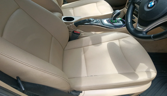 2013 BMW X1 SDRIVE 20D, Diesel, Automatic, 1,29,815 km, interior