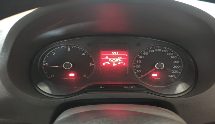 2013 Volkswagen Vento HIGHLINE DIESEL 1.6, Diesel, Manual, 1,52,589 km, interior