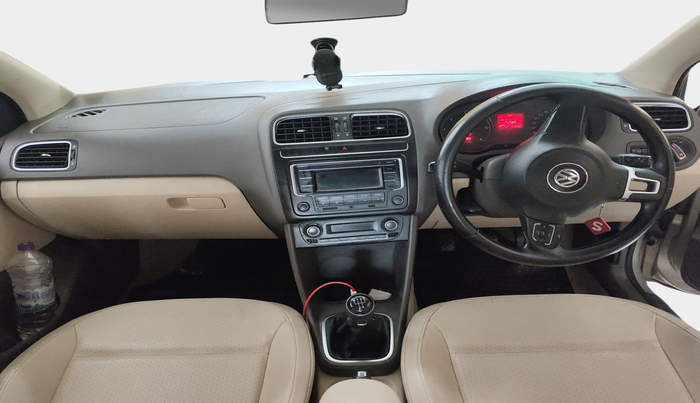 2013 Volkswagen Vento HIGHLINE DIESEL 1.6, Diesel, Manual, 1,52,589 km, interior