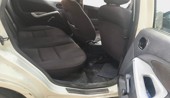 2012 Ford Figo TITANIUM 1.4 DIESEL, Diesel, Manual, 1,31,436 km, interior