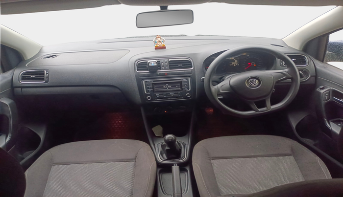 2015 Volkswagen Polo COMFORTLINE 1.2L, Petrol, Manual, 55,680 km, interior
