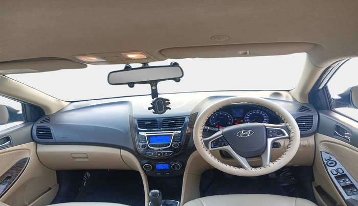2011 Hyundai Verna FLUIDIC 1.6 VTVT SX, Petrol, Manual, 77,897 km, interior