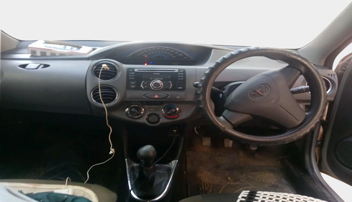 2013 Toyota Etios Liva G, Petrol, Manual, 94,096 km, interior