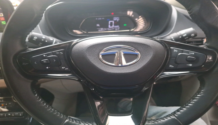 2022 Tata NEXON XZA PLUS (PREMIUM) PETROL JET, Petrol, Automatic, 46,284 km, interior