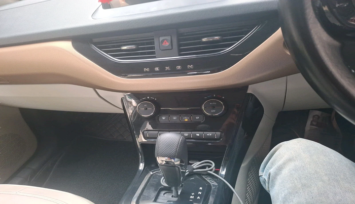 2022 Tata NEXON XZA PLUS (PREMIUM) PETROL JET, Petrol, Automatic, 46,284 km, interior