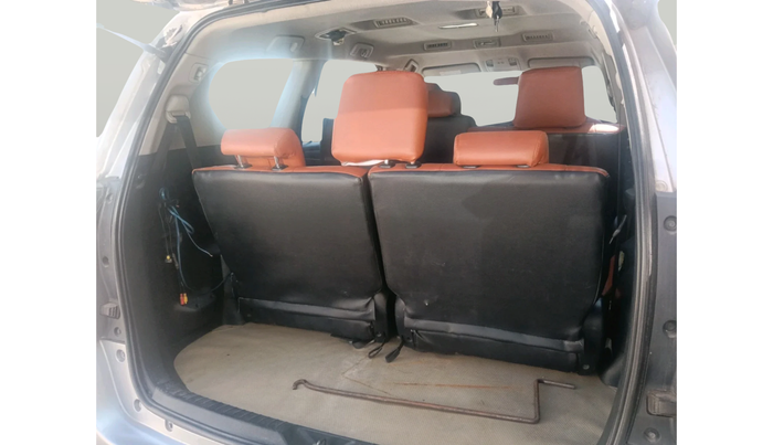 2017 Toyota Innova Crysta 2.4 GX 7 STR, Diesel, Manual, 2,04,574 km, exterior