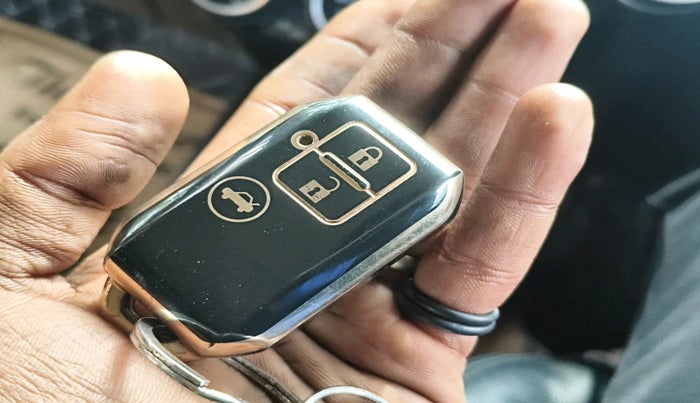 2019 Maruti Swift ZXI, Petrol, Manual, 32,345 km, interior