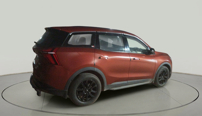 2024 Mahindra XUV700 AX 7 LUXURY P AT 7 STR, Petrol, Automatic, 16,850 km, exterior