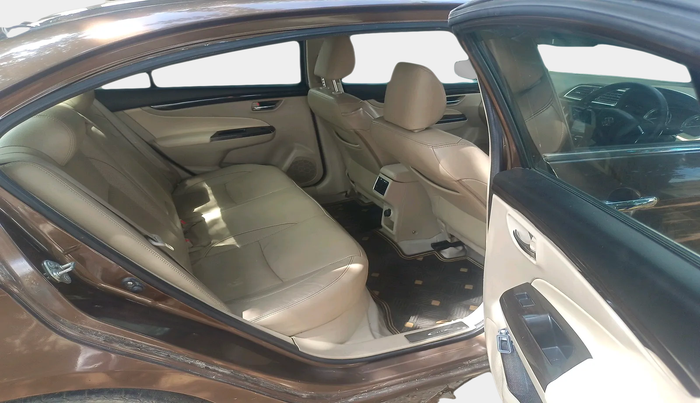 2016 Maruti Ciaz ZDI+ SHVS, Diesel, Manual, 1,60,791 km, interior