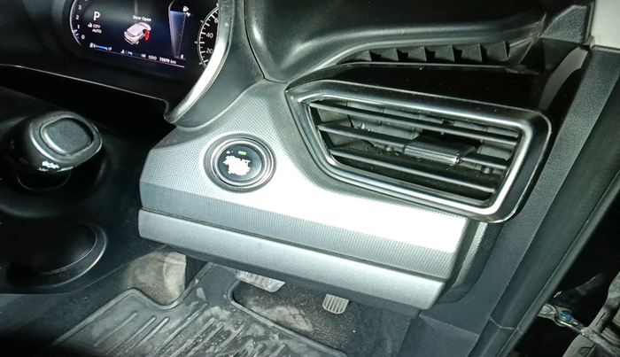 2020 Tata Harrier XZA PLUS 2.0L DARK EDITION, Diesel, Automatic, 75,979 km, interior