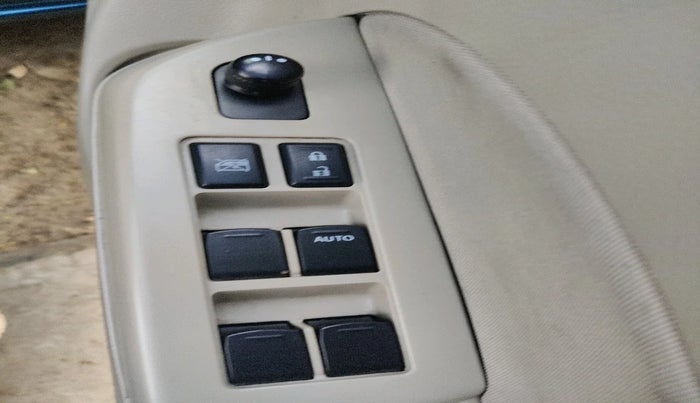 2014 Maruti Swift Dzire VXI, Petrol, Manual, 73,581 km, interior