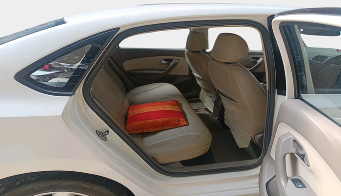 2014 Skoda Rapid ELEGANCE 1.6 TDI CR MT, Diesel, Manual, 1,09,973 km, interior