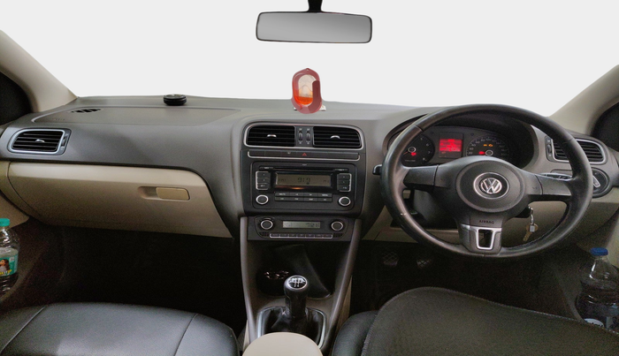2011 Volkswagen Vento HIGHLINE 1.6 MPI, Petrol, Manual, 99,674 km, interior