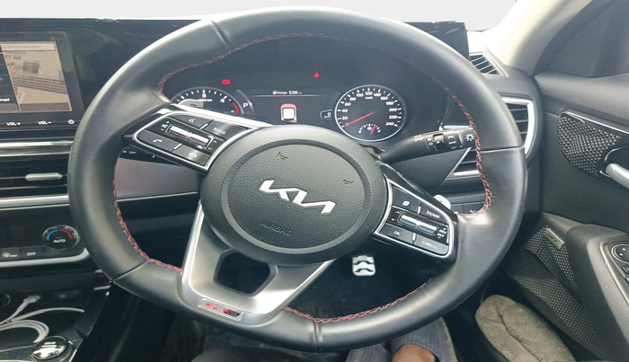 2022 KIA SELTOS GTX PLUS AT 1.5 DIESEL, Diesel, Automatic, 45,544 km, interior