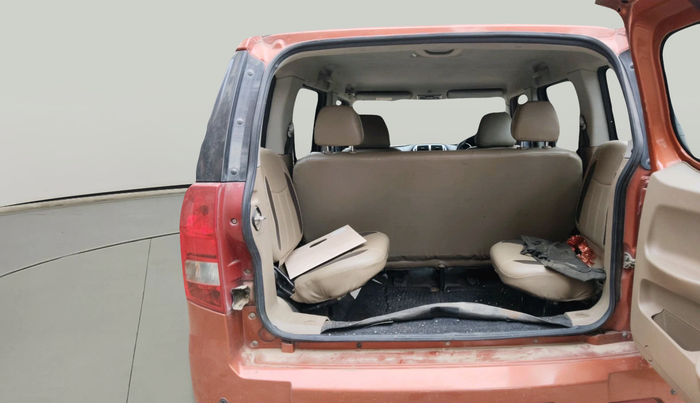 2016 Mahindra TUV300 T8 AMT, Diesel, Automatic, 91,160 km, exterior