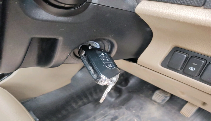 2016 Mahindra TUV300 T8 AMT, Diesel, Automatic, 91,160 km, interior