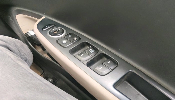 2016 Hyundai Grand i10 SPORTZ 1.2 KAPPA VTVT, Petrol, Manual, 33,015 km, interior