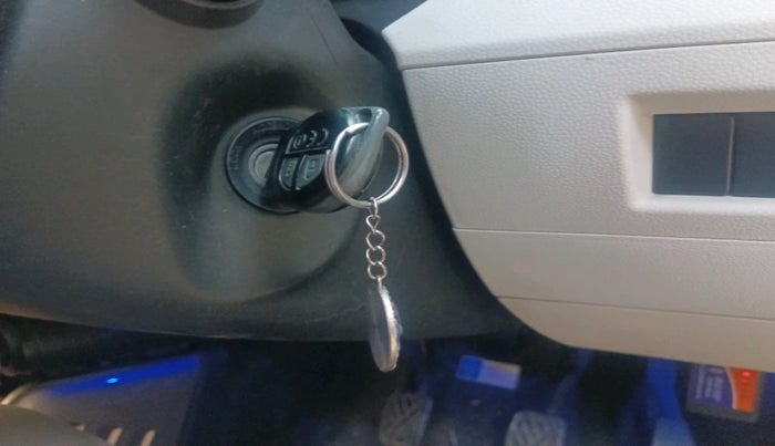 2017 Maruti IGNIS DELTA 1.2, Petrol, Manual, 70,340 km, interior